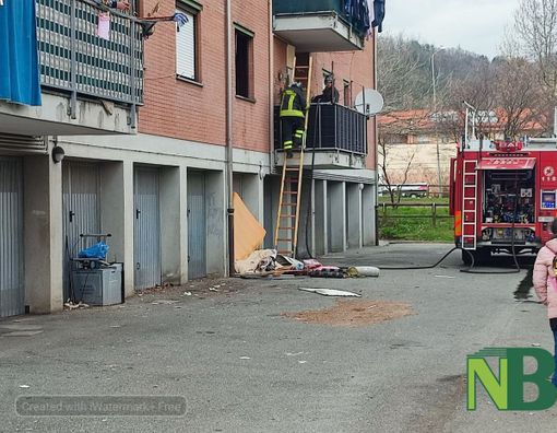 Chiavazza: materasso a fuoco, palazzina evacuata FOTO Mattia Baù per newsbiella.it Chiavazza: materasso a fuoco, palazzina evacuata FOTO Mattia Baù per newsbiella.it