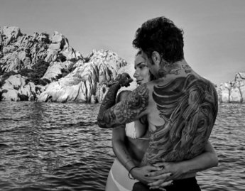 Fedez, la fidanzata Giulia Honegger compie gli anni: la dedica speciale Fedez, la fidanzata Giulia Honegger compie gli anni: la dedica speciale