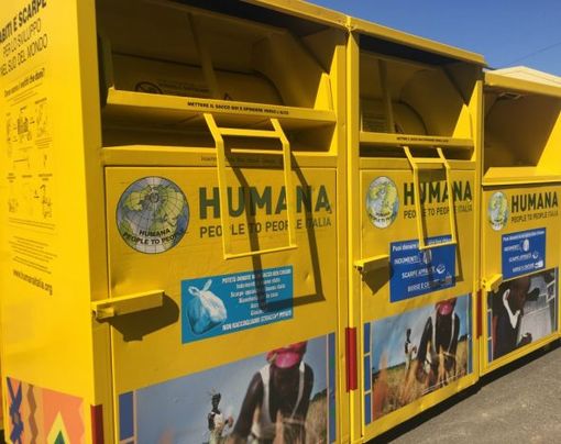 Rifiuti: In arrivo vantaggi in bolletta, anche scarpe e abiti nella raccolta di Humana