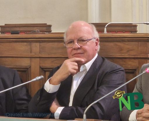 Biella, il Consiglio Comunale consegna una pergamena al Gruppo Piacenza, Carlo Piacenza - Foto archivio newsbiella.it Biella, il Consiglio Comunale consegna una pergamena al Gruppo Piacenza, Carlo Piacenza - Foto archivio newsbiella.it