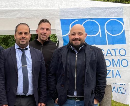 Il SAP Biella a fianco alle famiglie meno fortunate grazie alla generosità di un donatore e della Questura Il SAP Biella a fianco alle famiglie meno fortunate grazie alla generosità di un donatore e della Questura