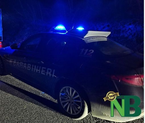 Incidente nella notte a Cavaglià: Alfa Romeo contro un'auto parcheggiata, foto archivio Incidente nella notte a Cavaglià: Alfa Romeo contro un'auto parcheggiata, foto archivio