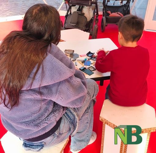 A Biella Natale in Igloo tra mattoncini lego e palline per l'albero FOTO Riccardo Tosi per newsbiella.it