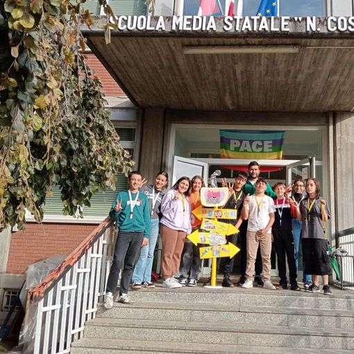 All'Istituto comprensivo Biella 2 nominati gli “School Angels", contro il bullismo e il cyberbullismo All'Istituto comprensivo Biella 2 nominati gli “School Angels", contro il bullismo e il cyberbullismo