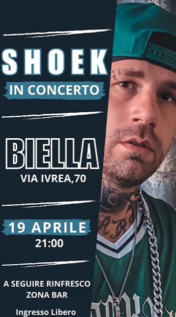 Il Rapper Shoek si esibisce la Chiesa Evangelica della Riconciliazione