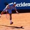 Borges serve dal basso sul match point, Etcheverry 'offeso'. E Barcellona fischia