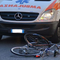 Netro, ciclista cade dalla bici e si ferisce alla testa