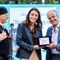 Nell’immagine, il vicesindaco Sara Gentile consegna una targa ricordo all’imprenditore Alberto Savio