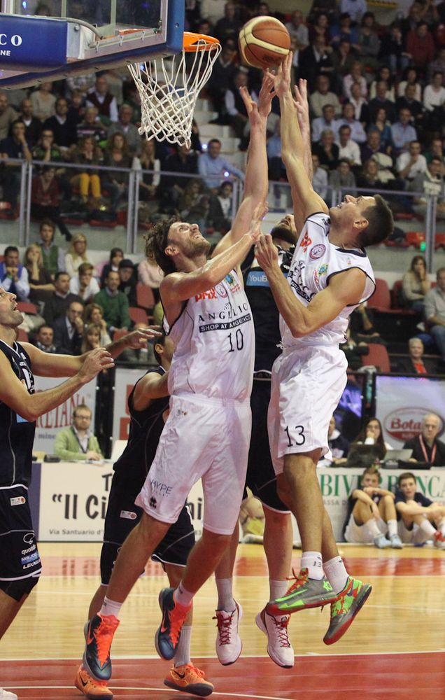 Basket - Per l'Angelico trasferta insidiosa a Casalpusterlengo