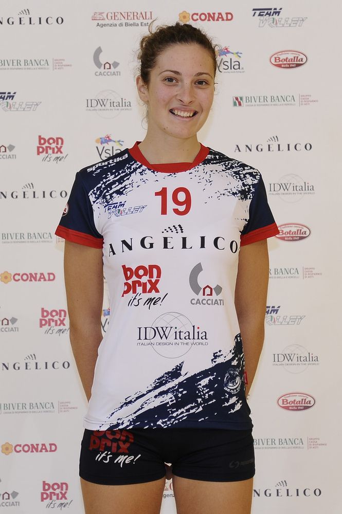 Sara Vineis Sara Vineis