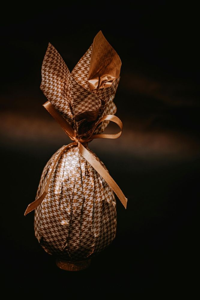 L’uovo di Pasqua, scrigno di dolcezza e promesse