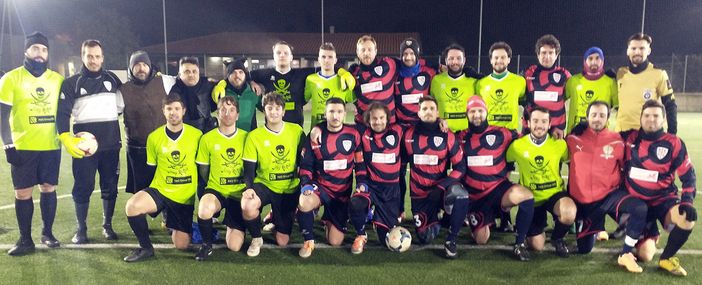 Le formazioni Su Nuraghe Calcio Biella e Jolly Roges Portula - Foto Su Nuraghe