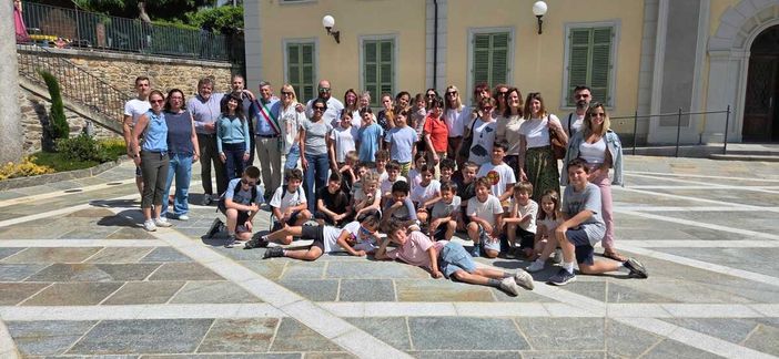 Pollone in scena: il paese diventa set cinematografico per “La Voce del Sorriso”