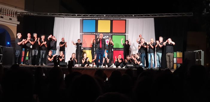 Al Teatro Giletti di Ponzone in Valdilana c'è CANTA90