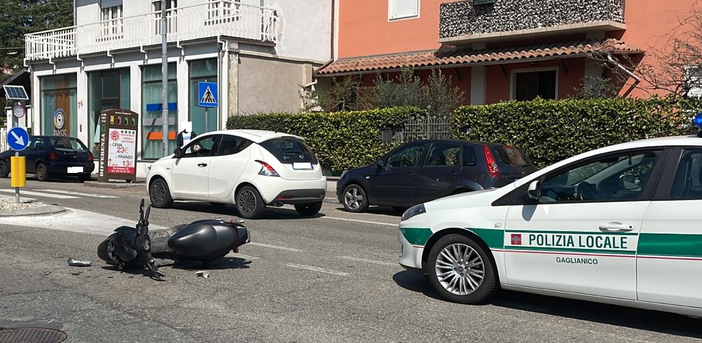 scontro auto motorino