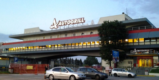 Allarme bomba all'autogrill di Novara