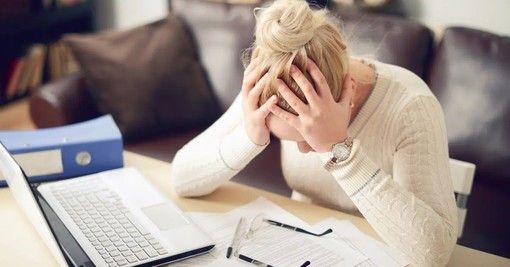 Lavoro, la grande paura: in Piemonte un dipendente su tre teme il licenziamento.