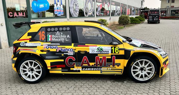 Il ritorno del mitico Alex Bocchio: un finto vecchiotto con una Skoda super nuova