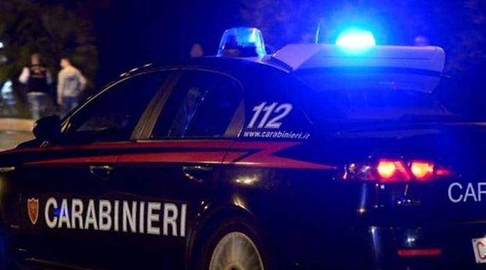 Viverone: con il furgone impedisce ingresso al campeggio, arrivano i Carabinieri Viverone: con il furgone impedisce ingresso al campeggio, arrivano i Carabinieri
