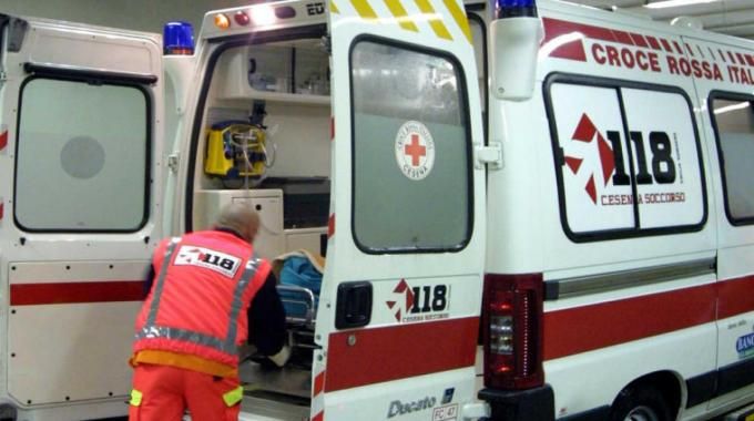 Biella: Vigili del Fuoco in soccorso di una persona poi affidata alle cure del 118