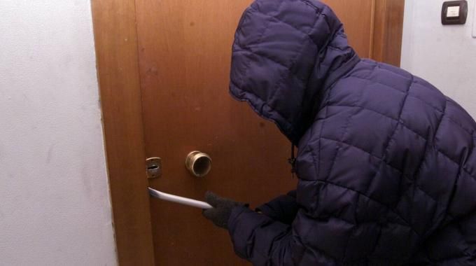 Cerrione: Tentato furto in due alloggi Cerrione: Tentato furto in due alloggi