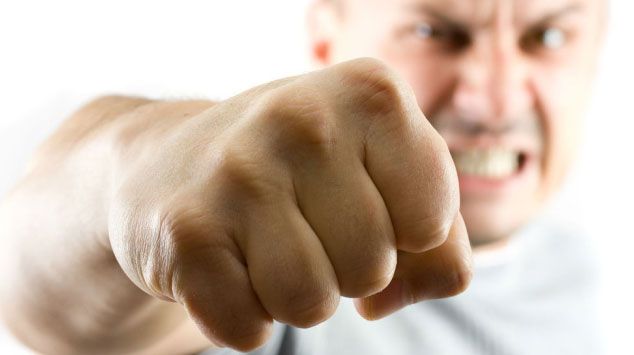 Viverone: "Non ti pago!" e giù botte