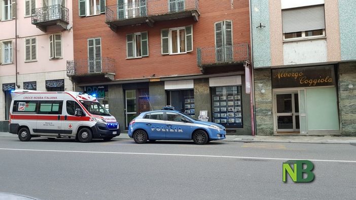 Minaccia il responsabile di struttura di dar fuoco allo stabile e togliersi la vita: tre interventi tra polizia e carabinieri Minaccia il responsabile di struttura di dar fuoco allo stabile e togliersi la vita: tre interventi tra polizia e carabinieri