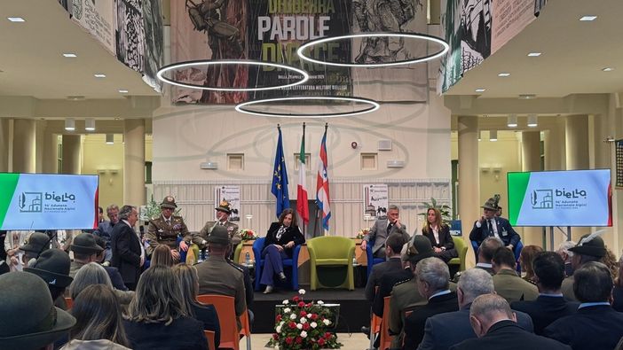 Biella e gli Alpini insieme per la salute: consegnati 25mila euro all’Associazione Amici dell’Ospedale Biella e gli Alpini insieme per la salute: consegnati 25mila euro all’Associazione Amici dell’Ospedale