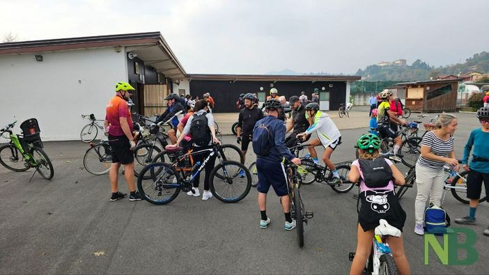 Valdengo in sella: in 60 alla biciclettata “aspettando il Trofeo Tessile e Moda” Valdengo in sella: in 60 alla biciclettata “aspettando il Trofeo Tessile e Moda”