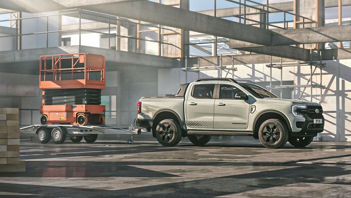 Ford Ranger Plug-In Hybrid, il pick-up che segna un punto di svolta VIDEO Ford Ranger Plug-In Hybrid, il pick-up che segna un punto di svolta VIDEO