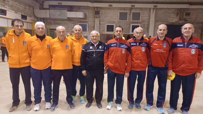 Da sinistra Burcina e Vallemosso Mossese, finaliste girone A - Foto Federbocce Da sinistra Burcina e Vallemosso Mossese, finaliste girone A - Foto Federbocce