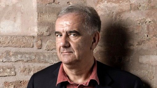 Venerdì sera salirà sul palco il comico Gene Gnocchi con il suo spettacolo Tennispedia.