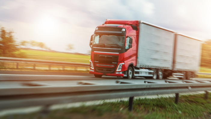 Rincari su pedaggi e accise: "Il trasporto su strada rischiando il collasso".