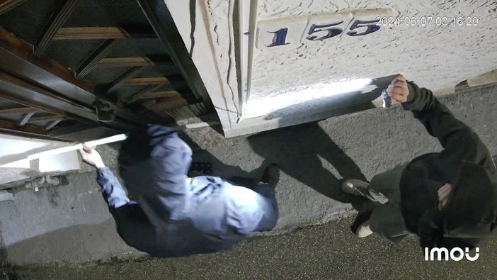 Foto pubblicata su facebook da una residente di Frazione Oro