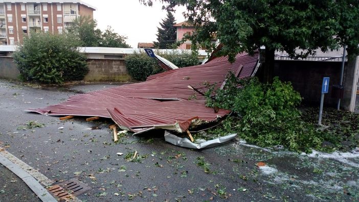 Tromba d'aria su Vigliano Biellese