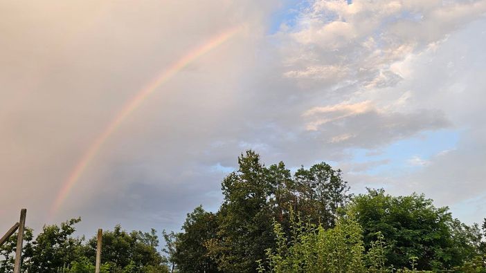 Ieri nei cieli biellesi l'incanto dell'arcobaleno Ieri nei cieli biellesi l'incanto dell'arcobaleno