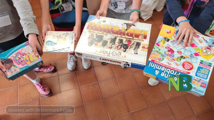 Valdengo: I bambini delle scuole elementari donano sorrisi con la Banca del Giocattolo - foto Ciccarelli per newsbiella Valdengo: I bambini delle scuole elementari donano sorrisi con la Banca del Giocattolo - foto Ciccarelli per newsbiella