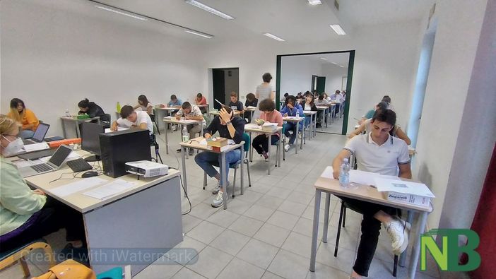 Al via le vacanze estive per gli allievi ma non per tutti: tra 10 giorni prima prova scritta di Maturità per 1100 biellesi