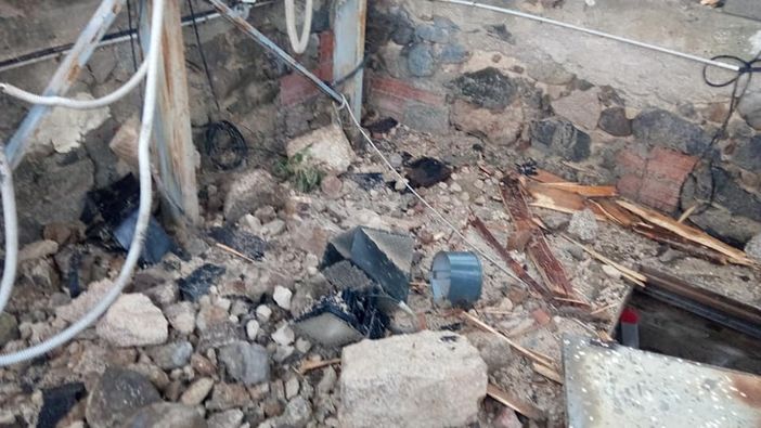 Disastro a Pray: Campanile colpito dal fulmine danneggia chiesa e oratorio FOTO Disastro a Pray: Campanile colpito dal fulmine danneggia chiesa e oratorio FOTO