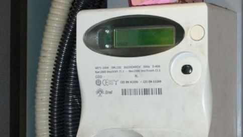 Gaglianico: Manomette il contatore della luce, denunciato per furto