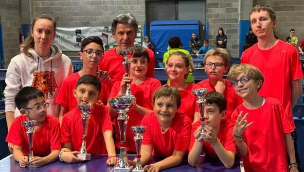 Grand Prix Giovanile di Isola d’Asti. La rappresentativa del TT. Biella, accompagnata dai tecnici Sergei Mokropolov, Sonia Ivanova e Gilberto Ciarmatori. Grand Prix Giovanile di Isola d’Asti. La rappresentativa del TT. Biella, accompagnata dai tecnici Sergei Mokropolov, Sonia Ivanova e Gilberto Ciarmatori.