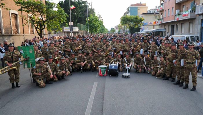 Vigliano, in piazza chiesa il concerto della Fanfara di Pralungo