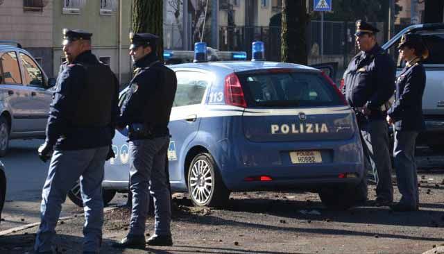 Biella, oro e gioielli offerti alla falsa avvocatessa. Perpetrata la truffa ai danni di una pensionata Biella, oro e gioielli offerti alla falsa avvocatessa. Perpetrata la truffa ai danni di una pensionata