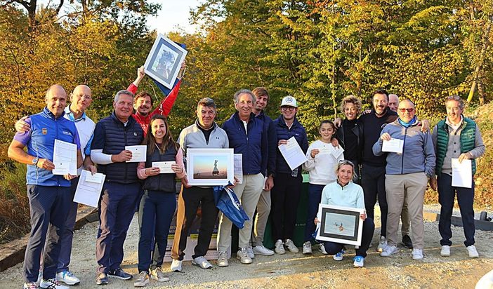 Golf Club Cerrione, i premiati del week end - Foto Golf Club Cerriore Golf Club Cerrione, i premiati del week end - Foto Golf Club Cerriore