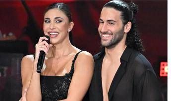 Ballando, Belen incanta: "Milly trovami marito". Poi il botta e risposta con Lucarelli