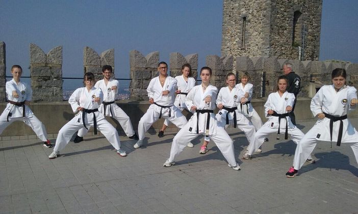 Karate: Allenamento autunnale al Castello di Zumaglia per la Nippon Biella