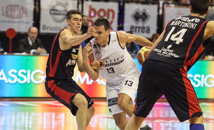 Simone Berti in azione contro Casale