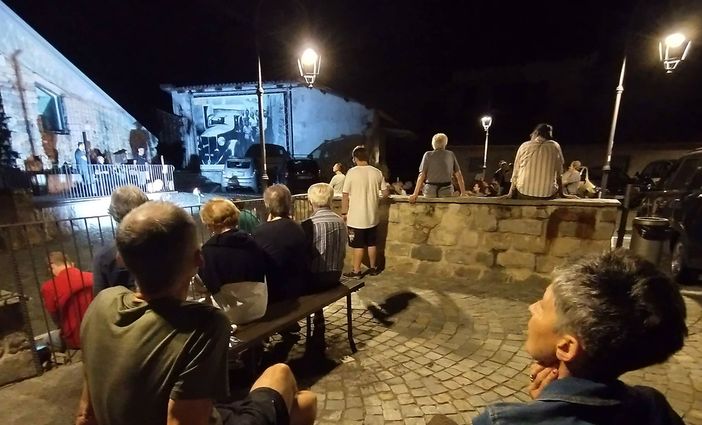 Nelle immagini, concerto Tribeba e laboratorio trunfa/ribeba/scacciapensieri.