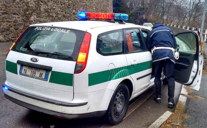 scontro auto