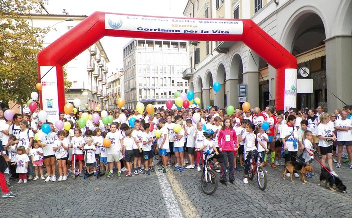Podismo - Grande successo per la Corsa della Speranza FOTOGALLERY Podismo - Grande successo per la Corsa della Speranza FOTOGALLERY